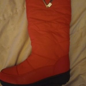 Red boots